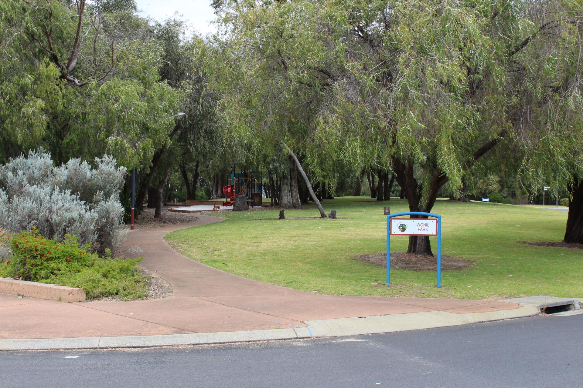 Wonil Park Dalyellup sign in park