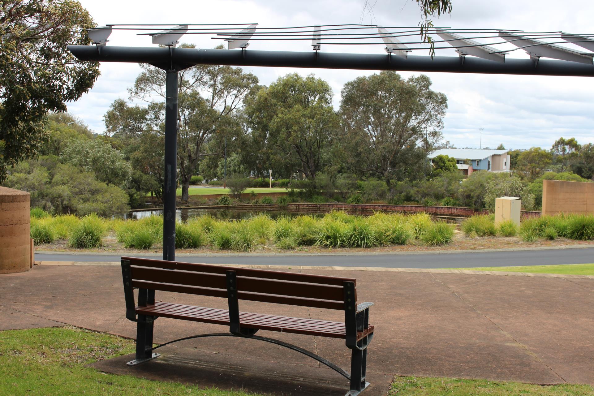 Wonil Park Dalyellup Park bench