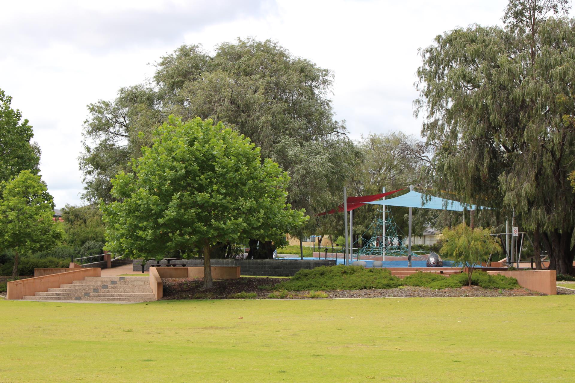 Lakes Park Dalyellup Image